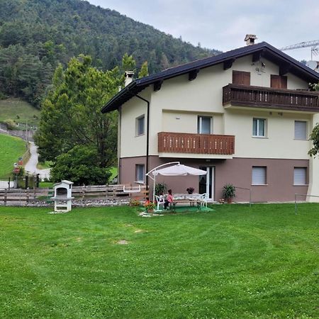 Casa Vescovi Apartamento Tiarno di Sopra Exterior foto
