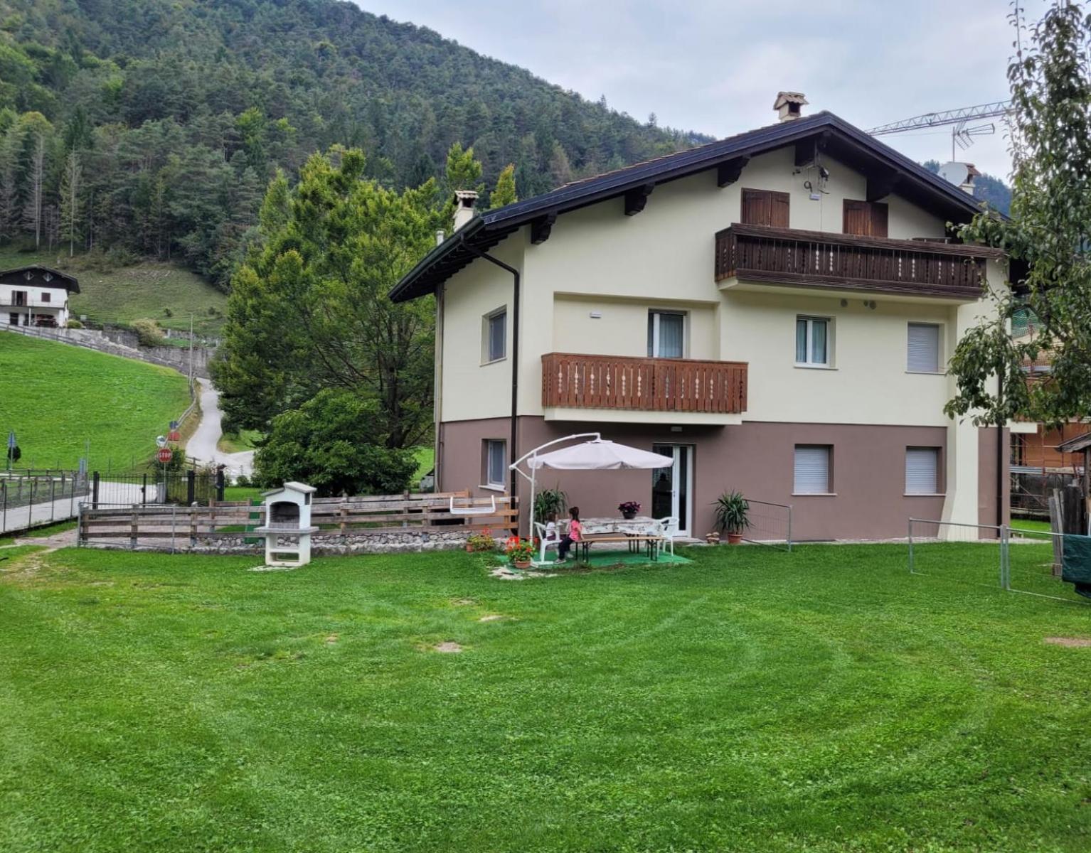 Casa Vescovi Apartamento Tiarno di Sopra Exterior foto