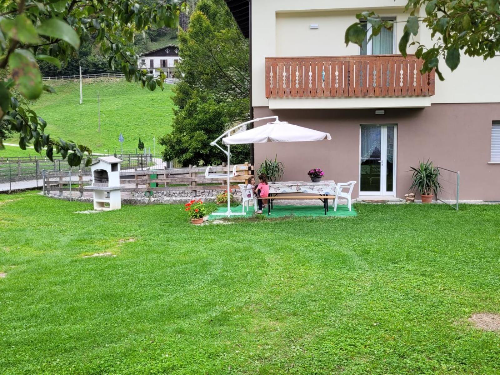 Casa Vescovi Apartamento Tiarno di Sopra Exterior foto